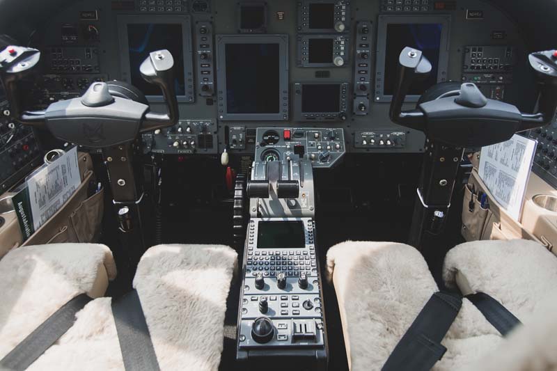 N241CJ-Charter-Plane-cockpit-closer-view