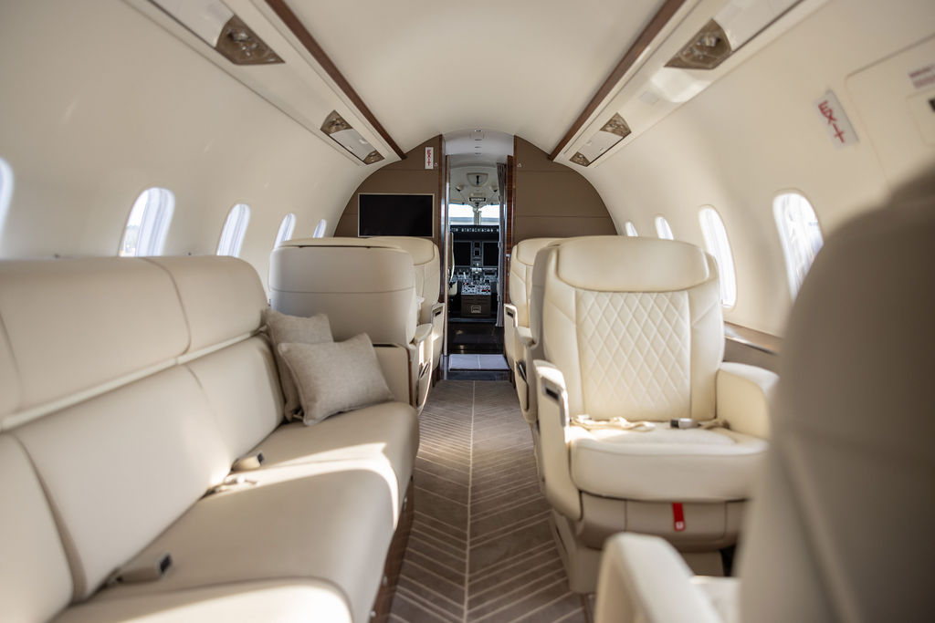 FGC-N454CL-Interior-Daylight-08